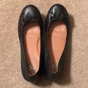 Vince Camuto Black Ballet Flats